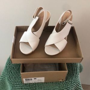 Clarks Maritsa Lara White Leather Sandal